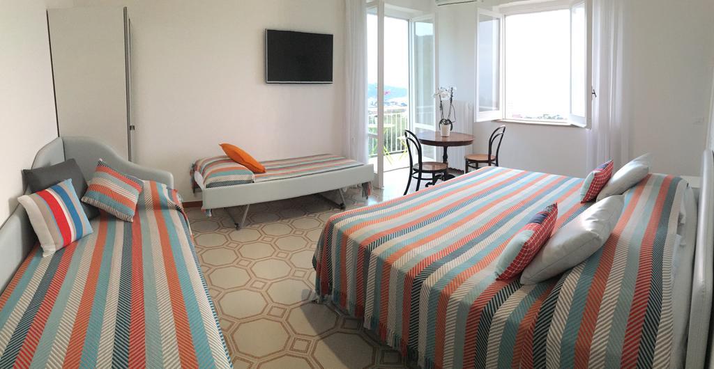 Villa Sorrento Flats Екстер'єр фото