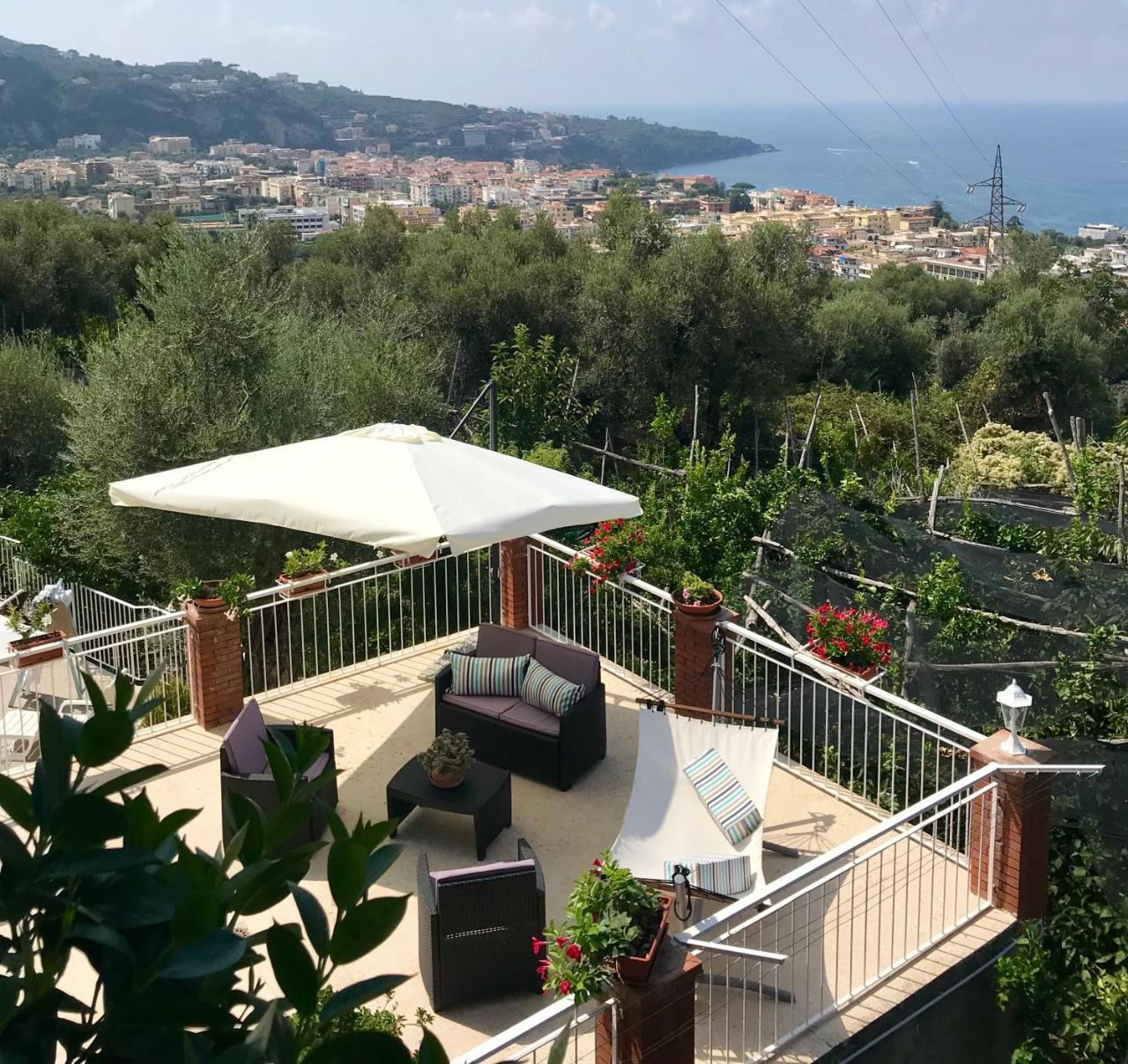 Villa Sorrento Flats Екстер'єр фото
