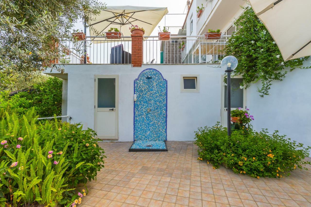 Villa Sorrento Flats Екстер'єр фото