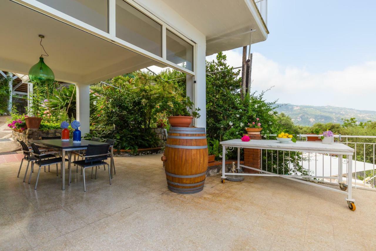 Villa Sorrento Flats Екстер'єр фото