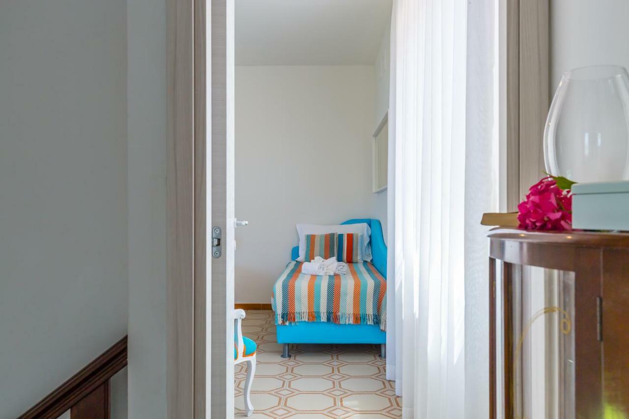 Villa Sorrento Flats Екстер'єр фото